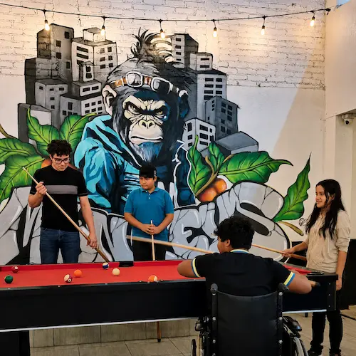 Área interior de Monkeys Coffee Shop